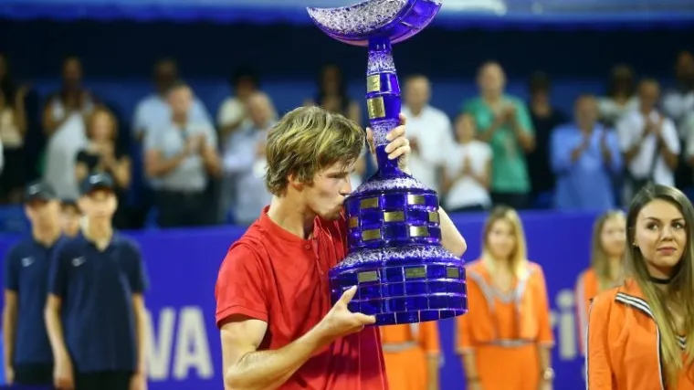 Čudo Andreja Rubljeva: prije šest dana izgubio u kvalifikacijama, u nedjelju podigao umašku titulu