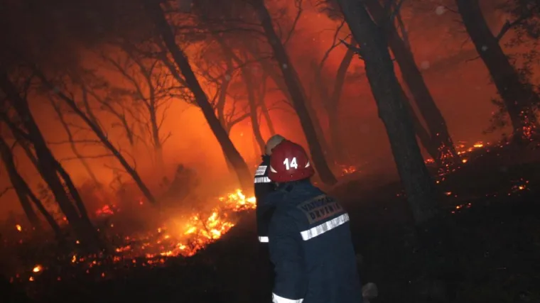 Jak vjetar stvara probleme, ali situacija je pod kontrolom