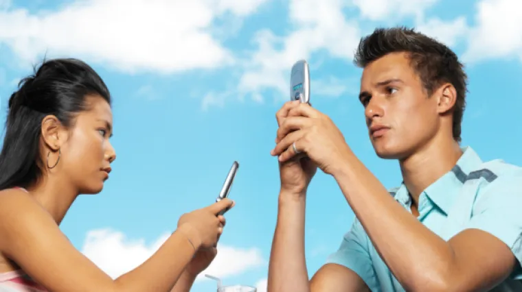 Otkrijte kako prebaciti kontakte s Androida na iPhone