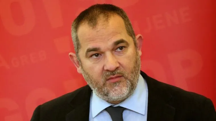 Glavni tajnik SDP-a izazvao prometnu nesreću u Splitu: 'Spreman sam snositi sve posljedice'