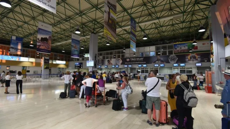 Nove tendencije u avioindustriji: za ulazak na let dovoljan otisak prsta