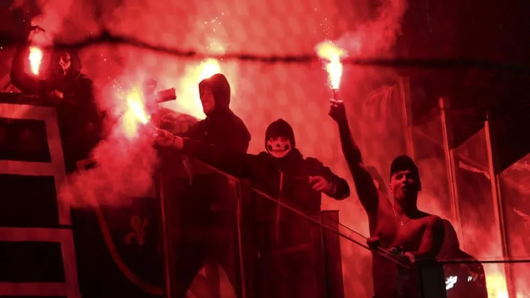 Beograd strepi od nereda, u grad do&scaron;li navijači Olympiakosa