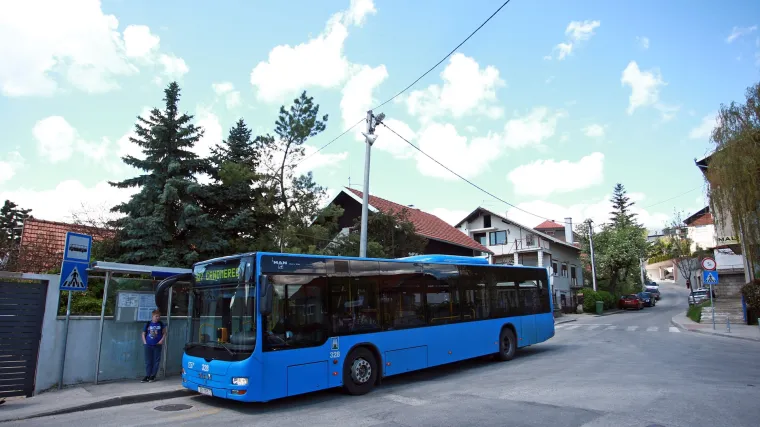 Kobna autobusna linija 269: nakon niza incidenata između vozača i putnika, ovog puta nastradao autobus