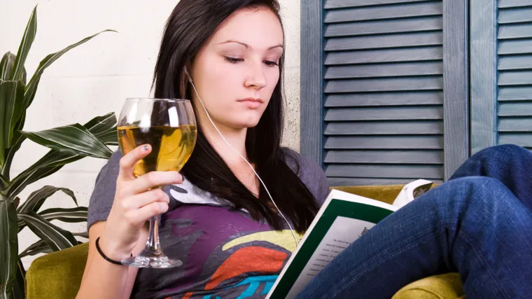 Možda će vas ovo iznenaditi, ali alkohol ustvari pobolj&scaron;ava pamćenje