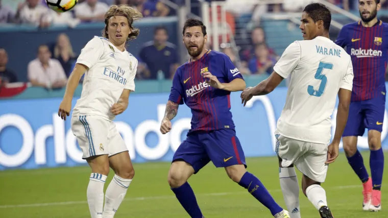 Prvi El Clasico sezone (koji zapravo ni o čemu nije odlučivao): Barca pobijedila, Kovačić i Rakitić tresli mreže