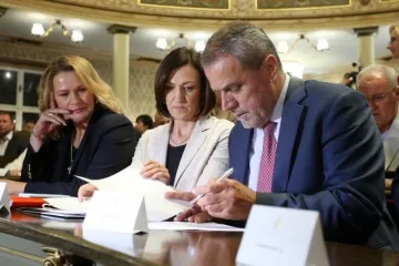 Bandić kupuje gotovo 30.000 zastava koje koštaju više od 5 mil. kuna