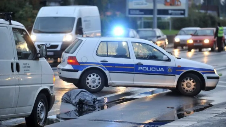Teška prometna nereća kod Trogira: auto naletio na pješakinju, poginula na mjestu
