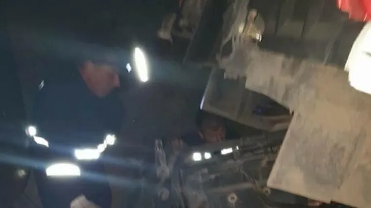 Sramota: dok su gasili požar na deponiju u Veloj Luci, vatrogasci su morali popravljati kamion