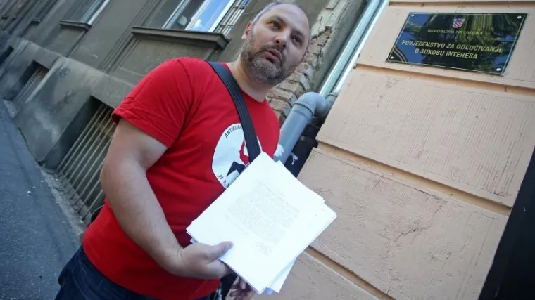 Domagoj Margetić pitao premijera stoji li HDZ i država iza prijetnji, pljačke i napada na njega