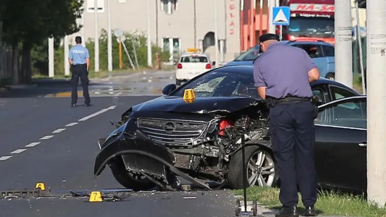 Jedna osoba poginula na mjestu, druga u te&scaron;kom stanju prevezena u bolnicu