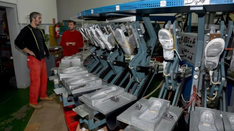 Prosječna neto plaća pre&scaron;la granicu od 6.000 kuna: najvi&scaron;e plaće u naftnoj industriji