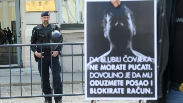 'Izmjenama Or&scaron;nog zakona dug se samo povećava, a blokirani se sve vi&scaron;e zakopavaju u dužničko ropstvo'