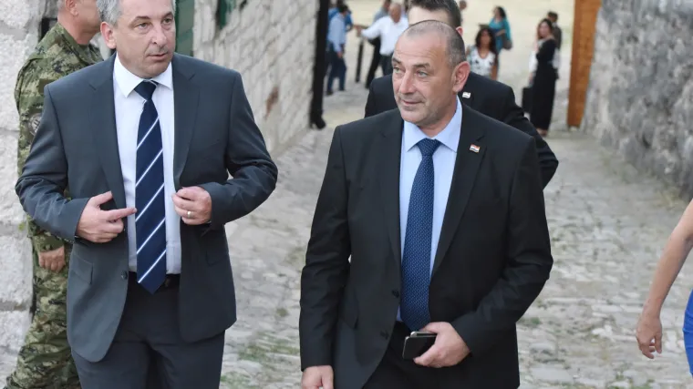 Ministar branitelja u Slunju: 'Olujom je slomljen agresorski pir i vraćeni građani iz progonstva'