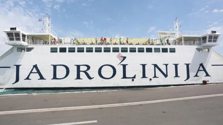 Hoće li radnici Jadrolinije u &scaron;trajk? Iz tvrtke prozivaju: 'Pojedinci žele ostvariti osobne interese, a ne pobolj&scaron;ati radne uvjete'