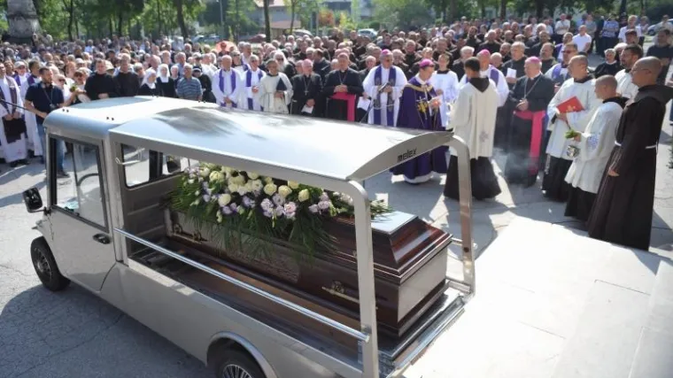 Fra Bonaventura Duda na Mirogoju ispraćen na vječni počinak
