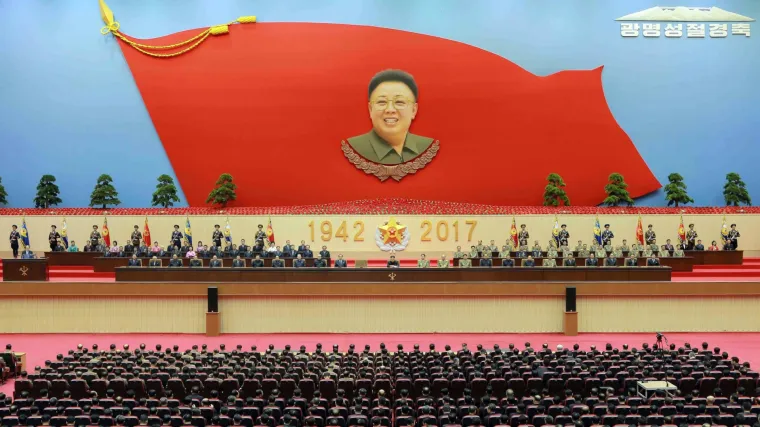 Sjeverna Koreja pomno razmatra plan o napadu na Guam