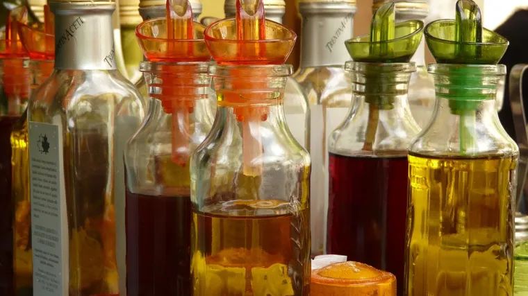 &scaron;to je bijeli ocat