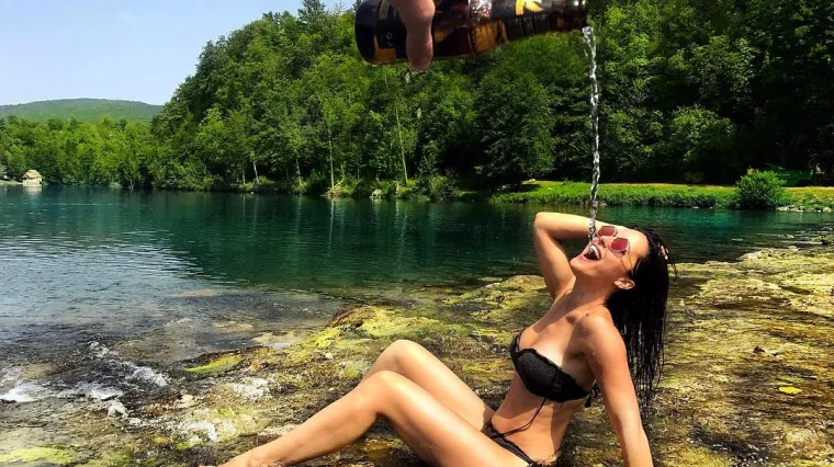 Koliko dugo se pjevačica namje&scaron;tala za ovu fotku?