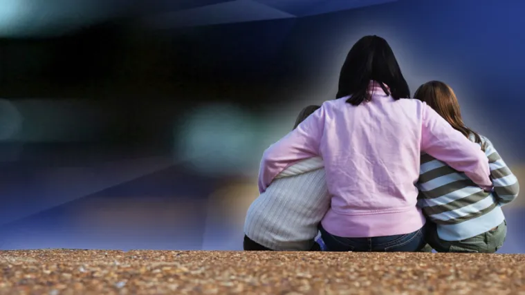 Majci kojoj je oduzeto osmero djece u posljednih 14 godina sud odlučio vratiti troje: ali to nije moguće iz potpuno bizarnog razloga