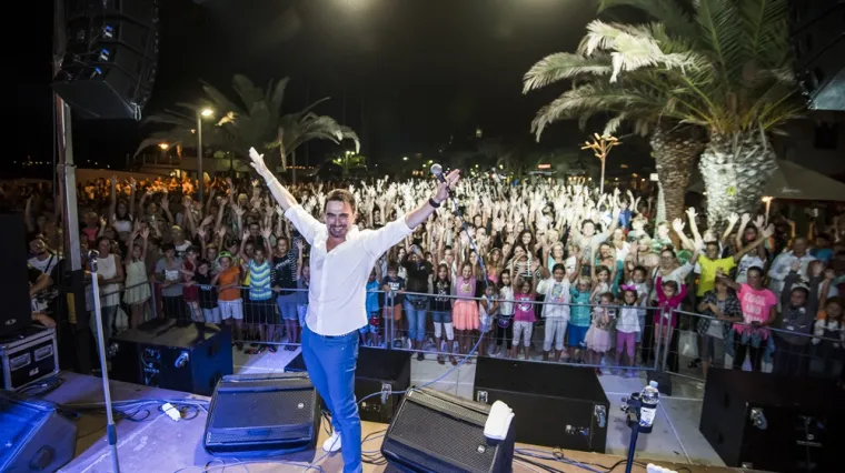 Jole zapalio publiku nastupom u Rogoznici