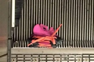 POKRETNE STEPENICE MOGU BITI POGUBNE: Roditelji s dobrim razlogom stalno upozoravaju djecu