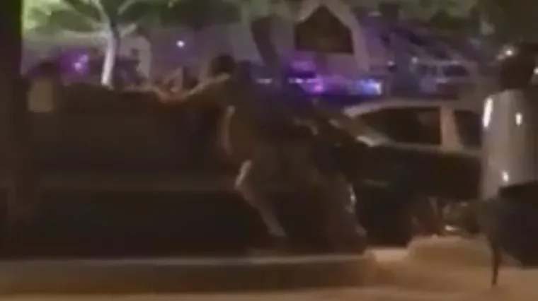 Napaljeni par nije mogao izdržati: žestoko se poseksali nasred &scaron;etnice u Makarskoj!