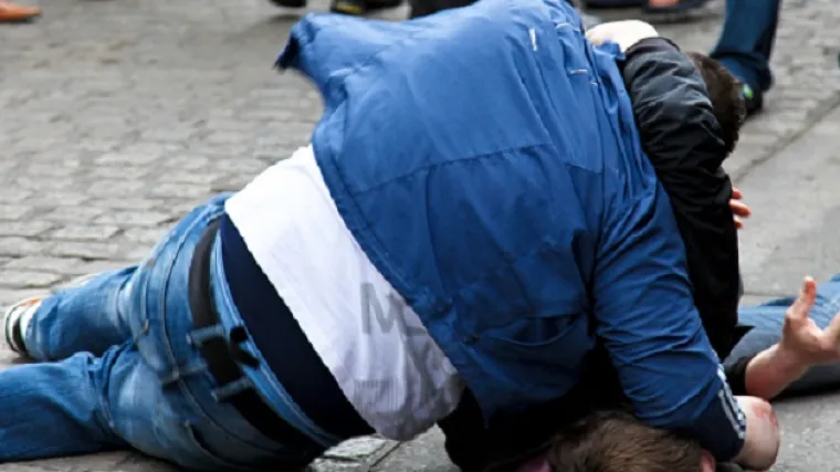 Zbog parkirali&scaron;nog mjesta potukli se policajac, njegov otac, &scaron;ogorica i brat