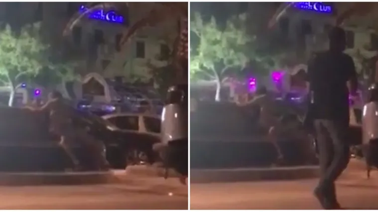 Seksali se na klupi nasred rive u Makarskoj, &scaron;okirani prolaznici prolazili pored njih i snimali