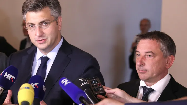 Hoće li kurikularna reforma ikada zaživjeti, ili će ona opet zatresti noge na kojima je postavljena Plenkovićeva Vlada?