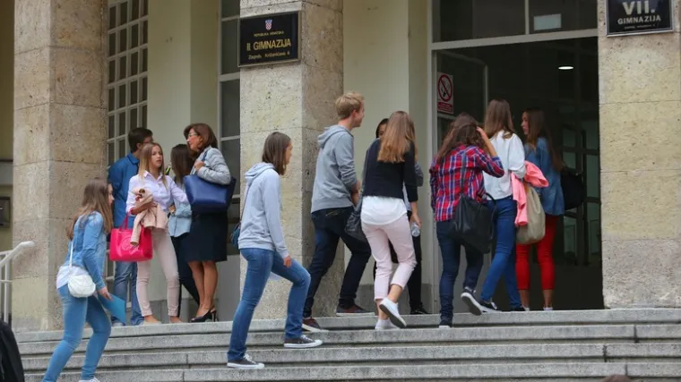 Još ni jedna hrvatska škola nije otkazala maturalna putovanja u Španjolsku