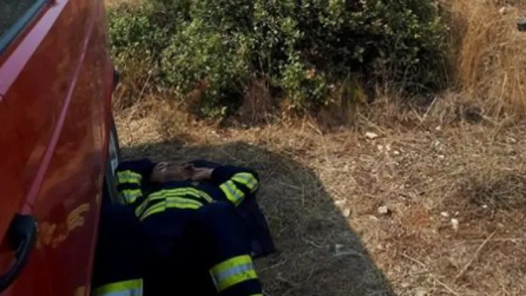 Evo kako heroji vatrogasci odmaraju od vatrene stihije koja je zahvatila zadarsko područje: 'Kolege padaju s nogu'