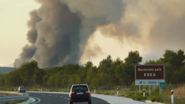 Recepcionerka u NP Krka reagirala na vrijeme: 'Skupina momaka na biciklima pona&scaron;ala se vrlo sumnjivo u trenutku kada je izbio požar'
