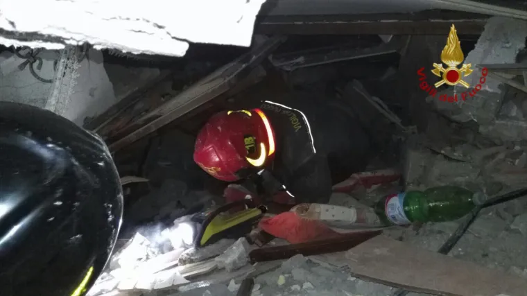 U potresu u Italiji poginule najmanje dvije osobe: vatrogasci spa&scaron;avali i 7-mjesečnu bebu