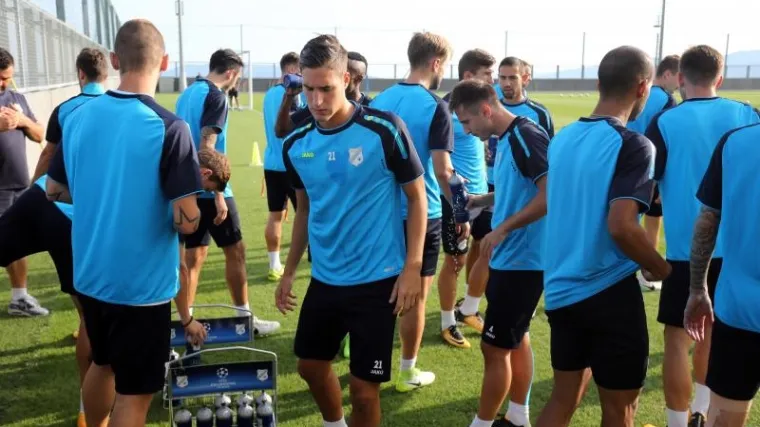 Rijekini nogometa&scaron;i za prolazak Olympiakosa dijele pravo bogatstvo