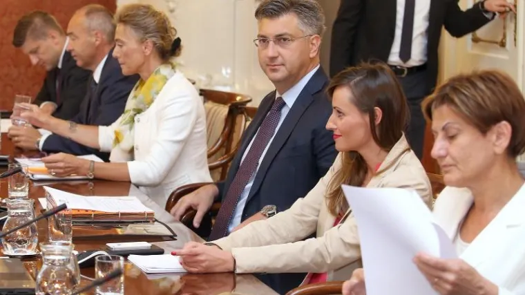 Na zatvorenoj sjednici Vlade brojne ro&scaron;ade