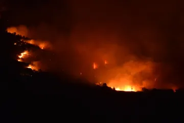 Nakon tjedan dana lokaliziran požar kod Promine, ali gore još tri buktinje oko Kistanja
