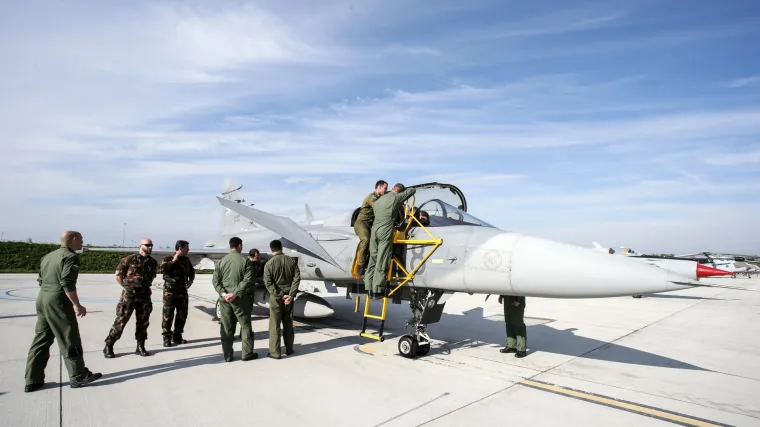 Pravi show na nebu iznad Slovačke: aero miting u zrakoplovnoj bazi 'Sliač'