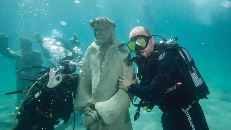 'Sigurno nismo i&scaron;li u Domovinski rat s pjesmom Druže Tito mi ti se kunemo'