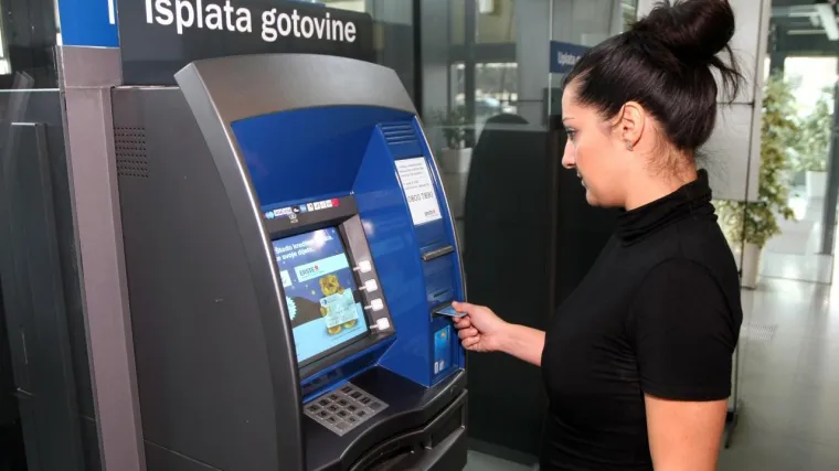 Nevjerojatan zahtjev poslodavca u Hrvatskoj: 'Želite posao u na&scaron;oj banci? Dajte nam prvo popis klijenata koje dovodite'