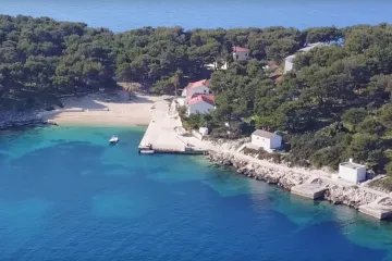Država najavila ovrhu nad Todorićevim otokom, a formalni vlasnik borbu za ostanak