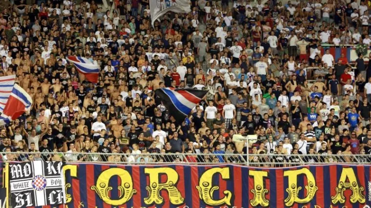 Novom pjesmom slave onog tko ubije Zdravka Mamića