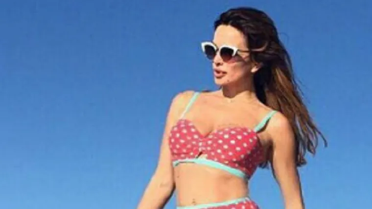 Severina objavila fotku u bikiniju, no jedan komentator misli da je tu ne&scaron;to sumnjivo