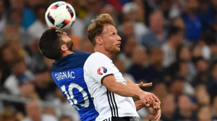 Njemačka zvijezda jednu godinu čuva leđa Mandži i Pjaci