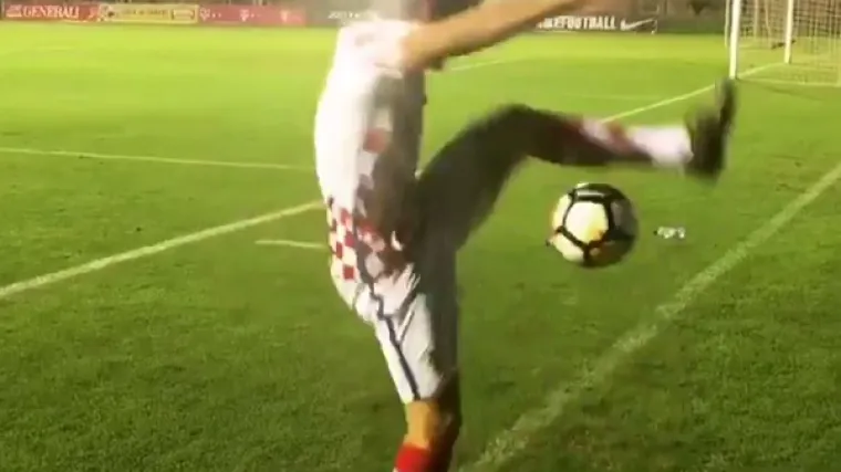 Evo za&scaron;to se na&scaron;im suparnicima tresu gaće na spomen Hrvatske