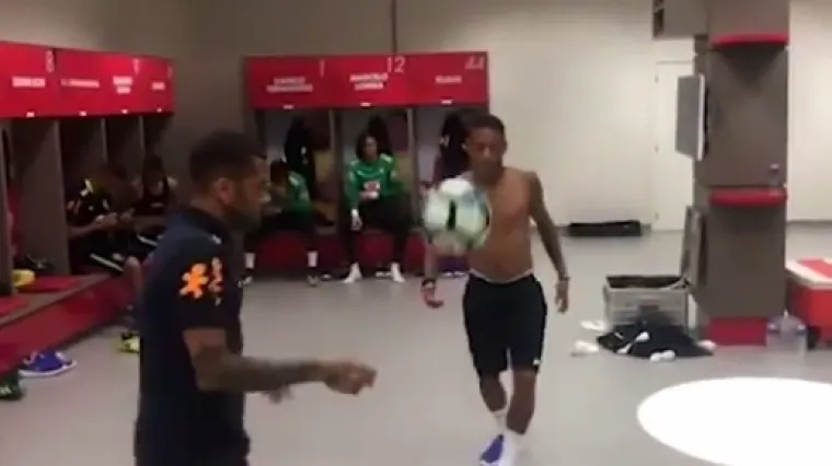 Neymar objavio video iz svlačionce, zvijezde Brazila odu&scaron;evile majstorijama