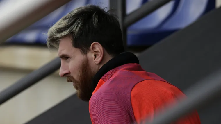 Za&scaron;titari odveli dječaka, ali onda se upleo Messi i odu&scaron;evio okupljene: 'Dovedite maloga!'