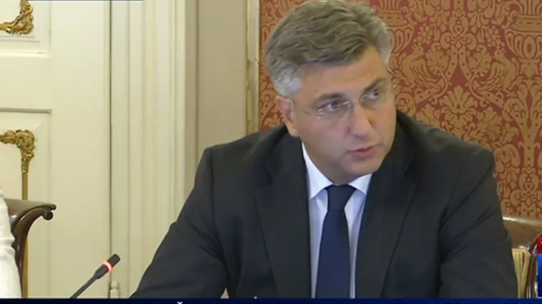 'Ustaški logor i 'Za dom spremni' ne idu zajedno. Da, računi će biti veći za 20 kuna, ali ipak manji nego lani'