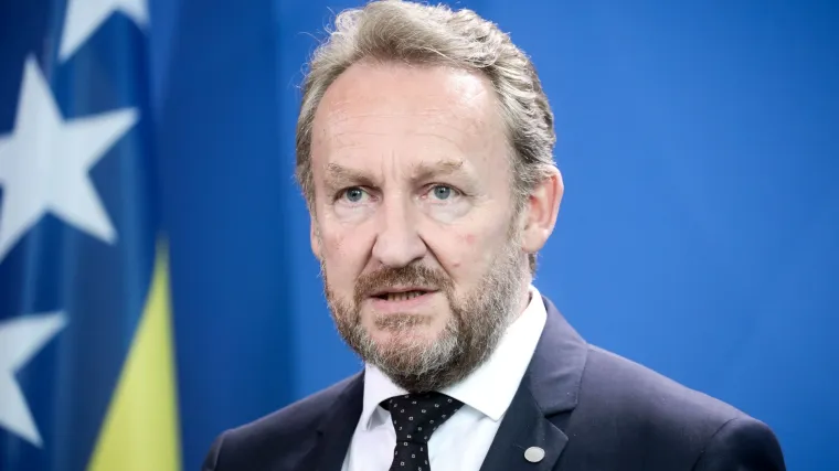 Izetbegović bi o Pelje&scaron;kom mostu razgovarao bez stvaranja nepotrebnih problema