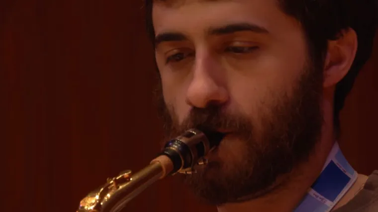 Dok su mu doktori odstranjivali tumor iz mozga, on je svirao saksofon