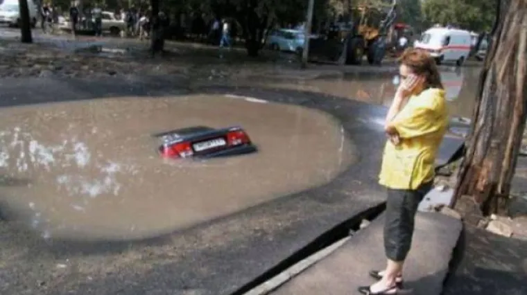 NESPOSOBNI SU DO BOLI, TKO IM JE DAO VOZAČKU? Njihove akrobacije mogu izvesti samo najveći antitalenti